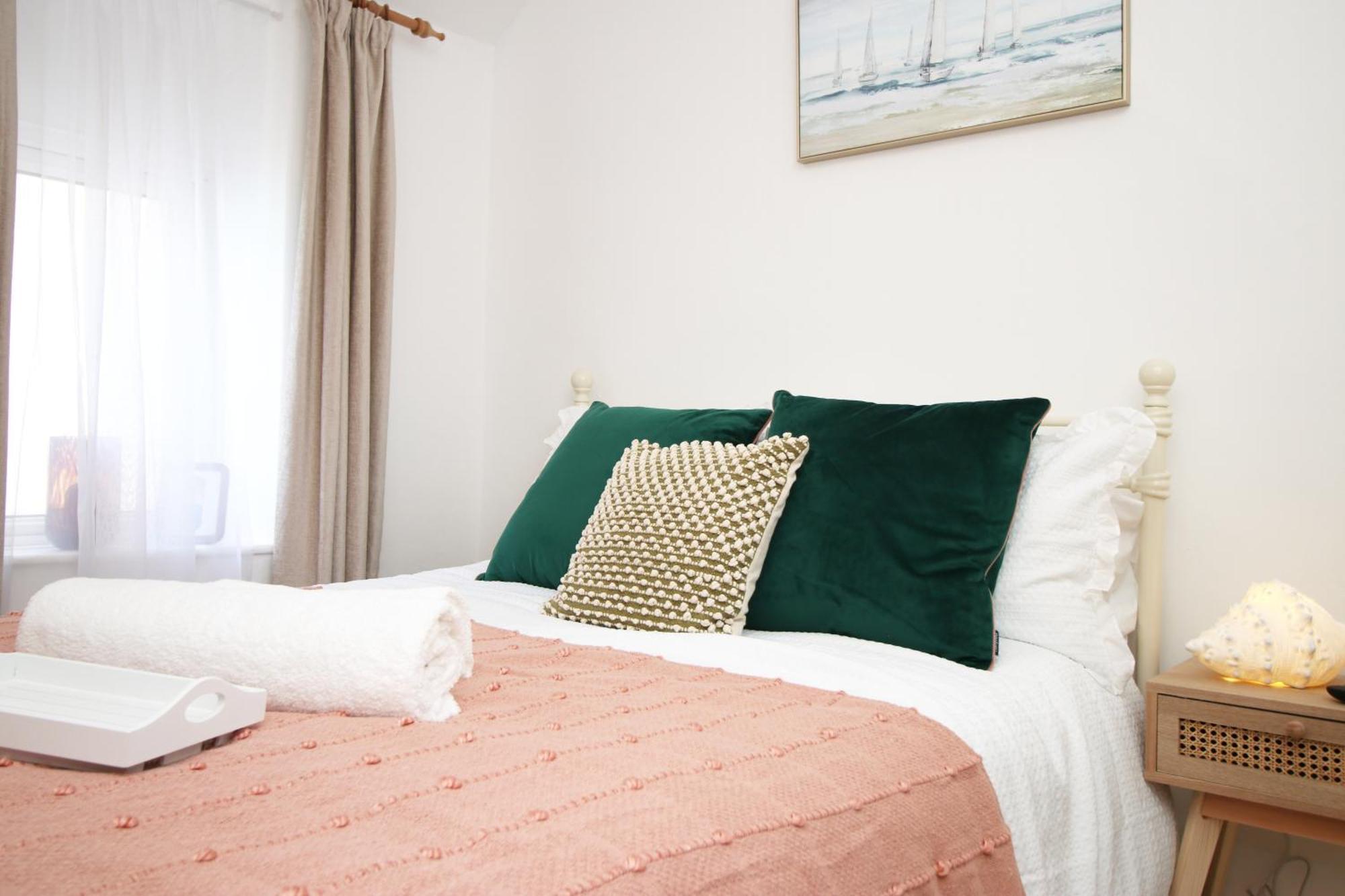 Little Gem In The Mumbles! Fishermans Cottage With Log Burner, Dog Friendly And Welcome Breakfast Hamper! ภายนอก รูปภาพ