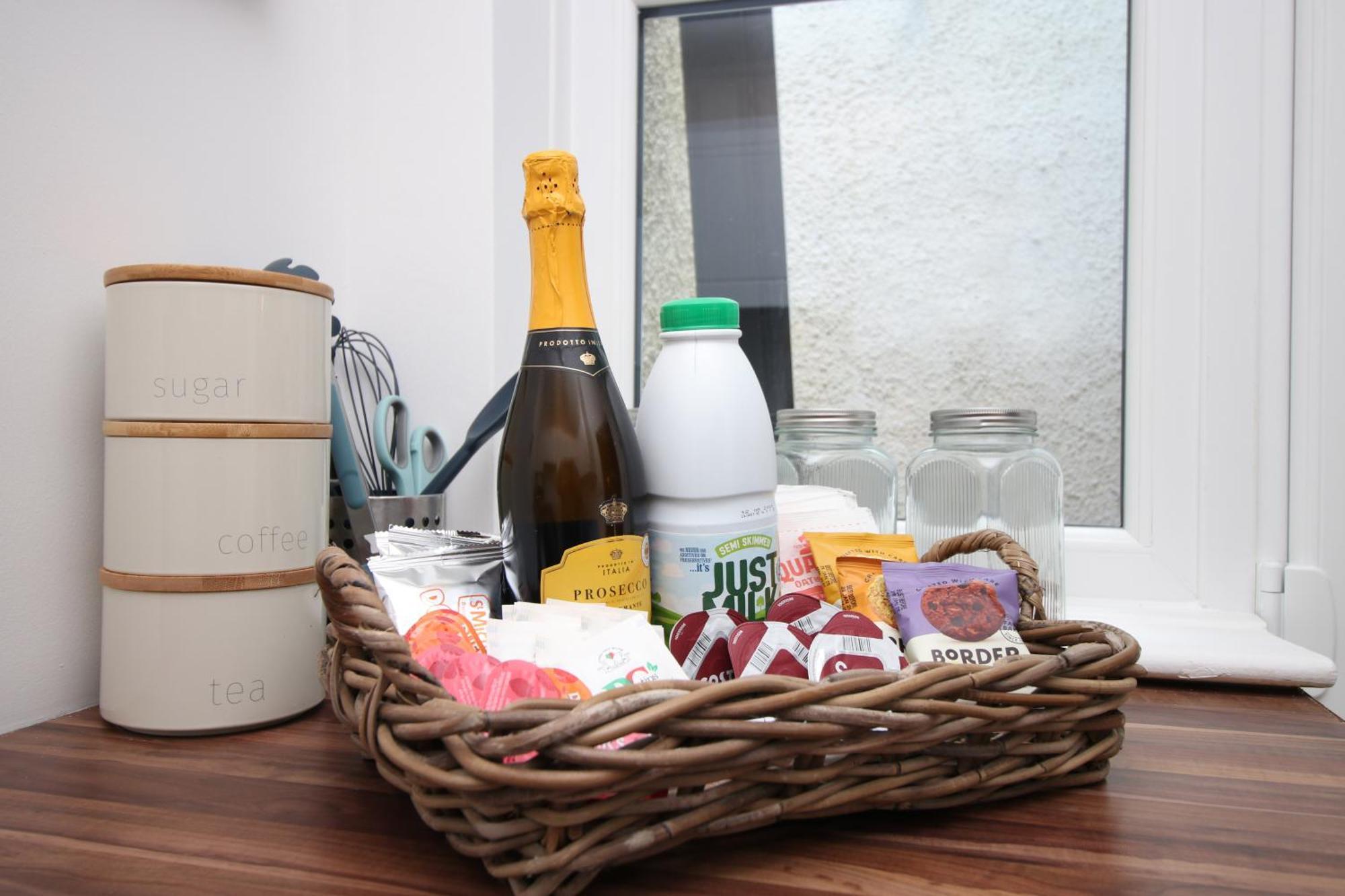 Little Gem In The Mumbles! Fishermans Cottage With Log Burner, Dog Friendly And Welcome Breakfast Hamper! ภายนอก รูปภาพ