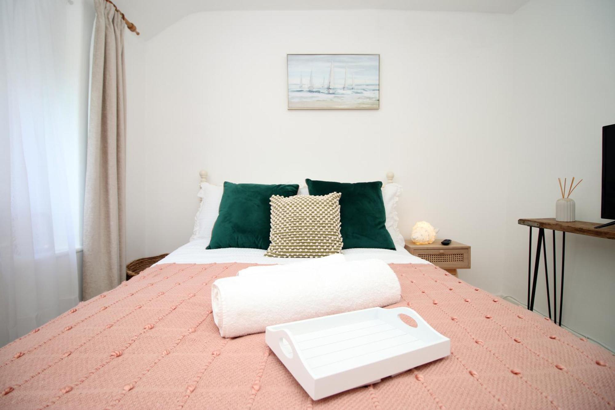 Little Gem In The Mumbles! Fishermans Cottage With Log Burner, Dog Friendly And Welcome Breakfast Hamper! ภายนอก รูปภาพ