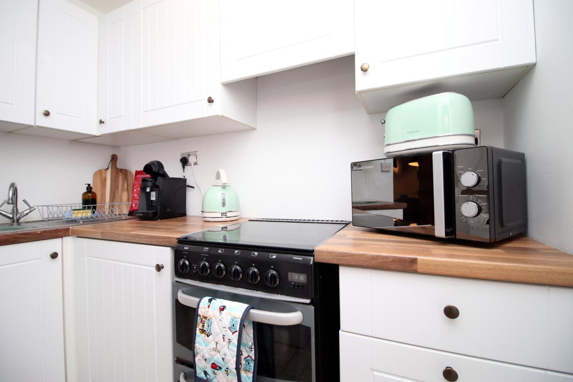 Little Gem In The Mumbles! Fishermans Cottage With Log Burner, Dog Friendly And Welcome Breakfast Hamper! ภายนอก รูปภาพ