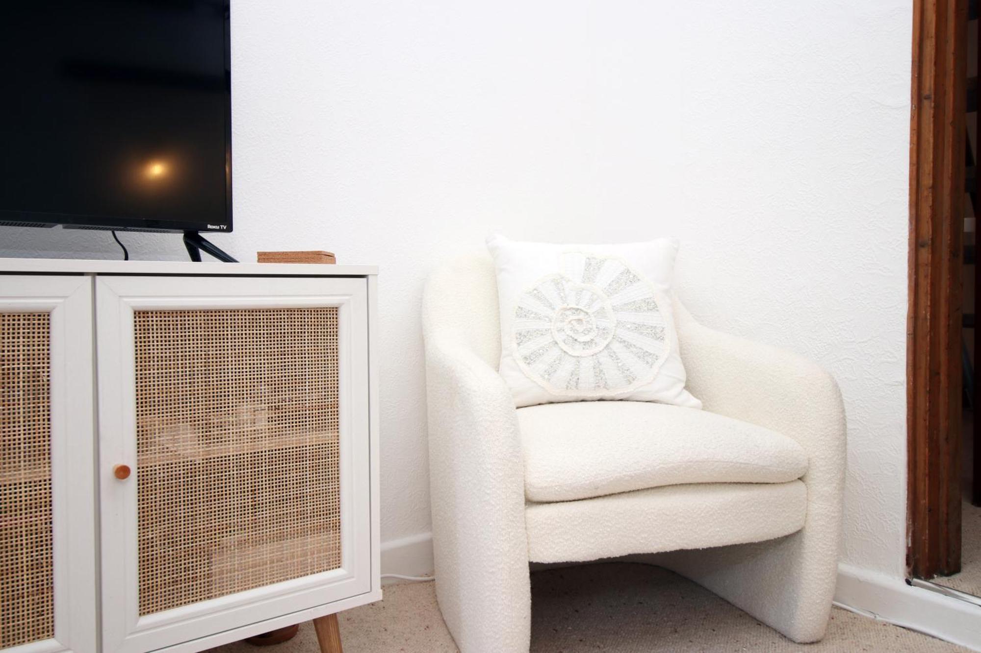 Little Gem In The Mumbles! Fishermans Cottage With Log Burner, Dog Friendly And Welcome Breakfast Hamper! ภายนอก รูปภาพ